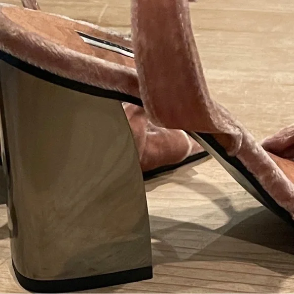 NWOT Topshop Velvet Champagne Caramel Metallic strap Heels Coachella Festival 6 - Picture 2 of 8